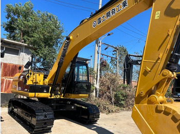 Kettenbagger CAT 320D2L: das Bild 5