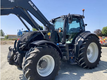 VALTRA T-series Traktor