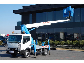NISSAN LKW mit Arbeitsbühne