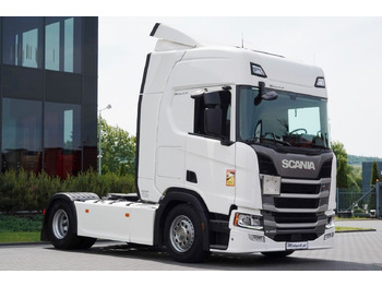 SCANIA R 450 Sattelzugmaschine