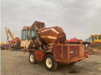 Fahrmischer Messersi P2-R4: das Bild 4 Fahrmischer Messersi P2-R4: das Bild 4