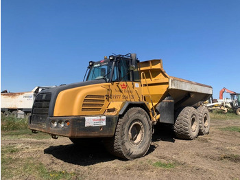 TEREX Knickgelenkter Dumper