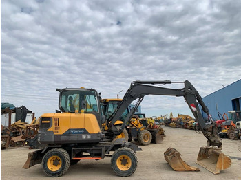 Mobilbagger Volvo EW 60 E: das Bild 3