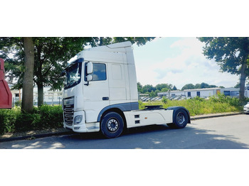 Sattelzugmaschine DAF XF106-460PS 1-Hand: das Bild 2