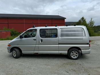 Toyota Hiace 4x4 – Leasing Toyota Hiace 4x4: das Bild 2