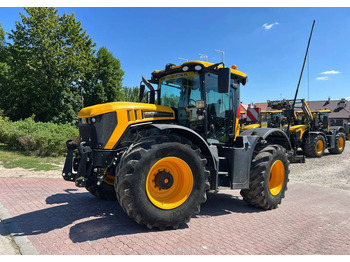 JCB Fastrac 4220 Traktor