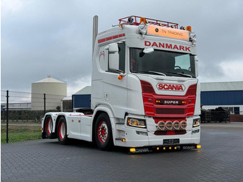 SCANIA R 500 Sattelzugmaschine