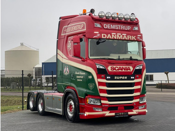 SCANIA S 650 Sattelzugmaschine