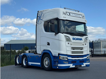 SCANIA S 650 Sattelzugmaschine