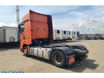Sattelzugmaschine Mercedes-Benz Actros 1845: das Bild 3