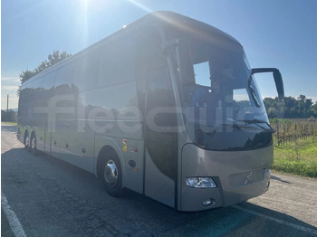 VOLVO Reisebus