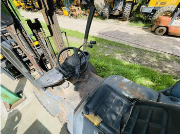 TOYOTA FDF 30 Dieselstapler