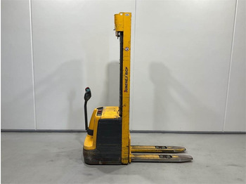 JUNGHEINRICH EJC Hochhubwagen