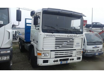 Pritsche LKW Volvo F.10: das Bild 2 Pritsche LKW Volvo F.10: das Bild 2