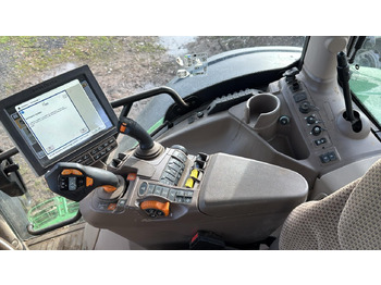Traktor John Deere 6R 215: das Bild 5