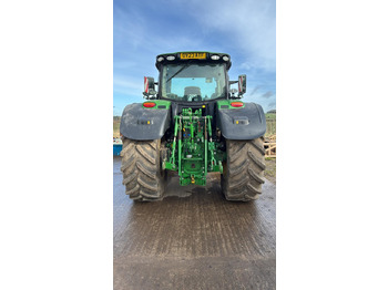 Traktor John Deere 6R 215: das Bild 4