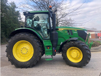 JOHN DEERE 6R 215 Traktor