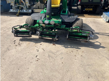 Rasenmäher John Deere 7500AE fairway mower: das Bild 2