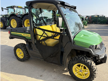 JOHN DEERE Quad