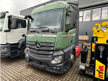 MERCEDES-BENZ Sattelzugmaschine
