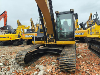 Kettenbagger CATERPILLAR 320D2L: das Bild 4