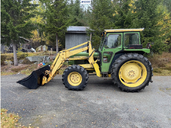 JOHN DEERE 2030 Traktor
