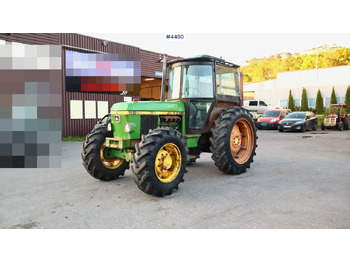 JOHN DEERE 2040 Traktor
