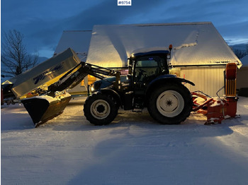 NEW HOLLAND TS Traktor