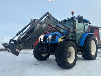 Traktor 2011 New Holland T5070 4x4 m/ frontlaster: das Bild 3