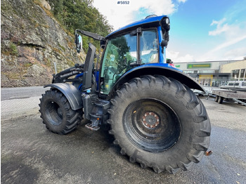 Traktor 2022 Valtra N175 w/ front loader.: das Bild 5
