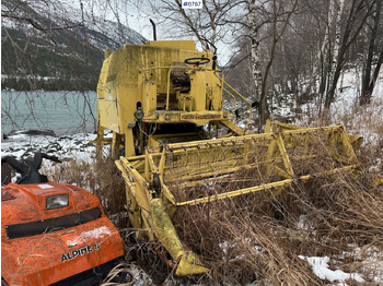 NEW HOLLAND Mähdrescher