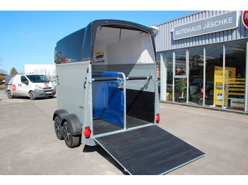 Humbaur XANTHOS AERO 2400 Sattelkammer 100KMH Pferdeanhä  – Leasing Humbaur XANTHOS AERO 2400 Sattelkammer 100KMH Pferdeanhä: das Bild 5
