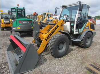 LIEBHERR L 506 Radlader