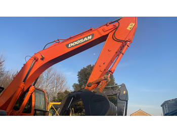 Kettenbagger DOOSAN DX225: das Bild 4