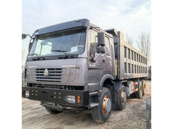 SINOTRUK HOWO Kipper