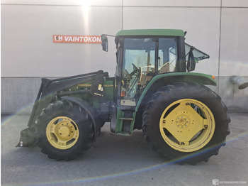 JOHN DEERE 6400 Traktor
