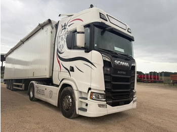 SCANIA S 580 Sattelzugmaschine