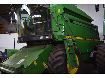 JOHN DEERE 2066 Mähdrescher