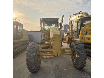 CATERPILLAR 140H Grader