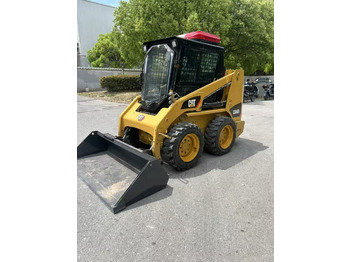 CATERPILLAR 226B3 Kompaktlader