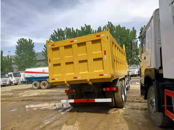 SINOTRUK HOWO Kipper