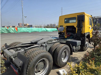 SINOTRUK HOWO Sattelzugmaschine