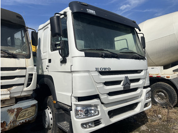 SINOTRUK Sattelzugmaschine