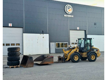 CATERPILLAR 908H Radlader