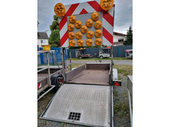Anhänger LED Nissen VZ616 B3 Verkehrsleittafel Verkehrsleitanhänger Absperrtafel Verkehrssicherungsanhänger Verkehrssicherung Leittafel: das Bild 4