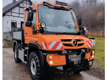 UNIMOG Pritsche LKW