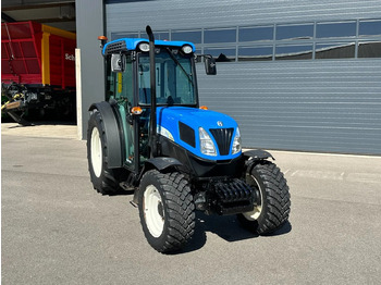 NEW HOLLAND T4000 Traktor