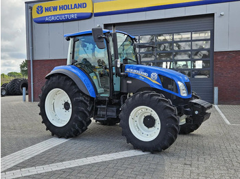 NEW HOLLAND T5 Traktor