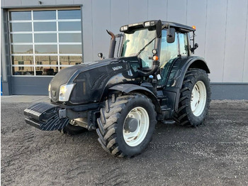 VALTRA T163 Traktor