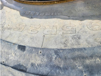 Reifen für Baumaschine neu kaufen Bridgestone: das Bild 5